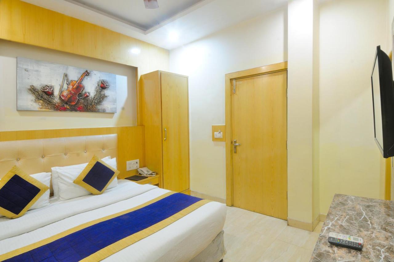 Hotel Prince Palace Deluxe - Paharganj - Új-Delhi Kültér fotó