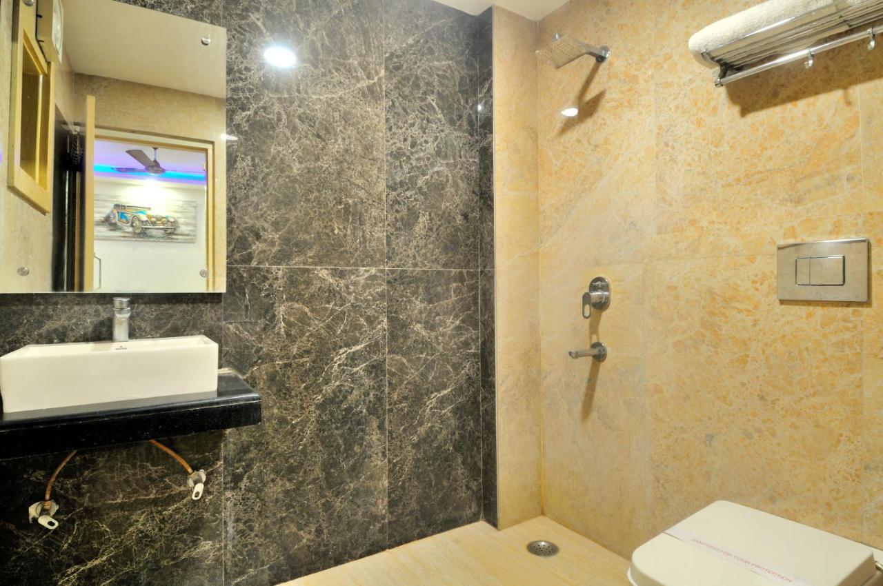 Hotel Prince Palace Deluxe - Paharganj - Új-Delhi Kültér fotó