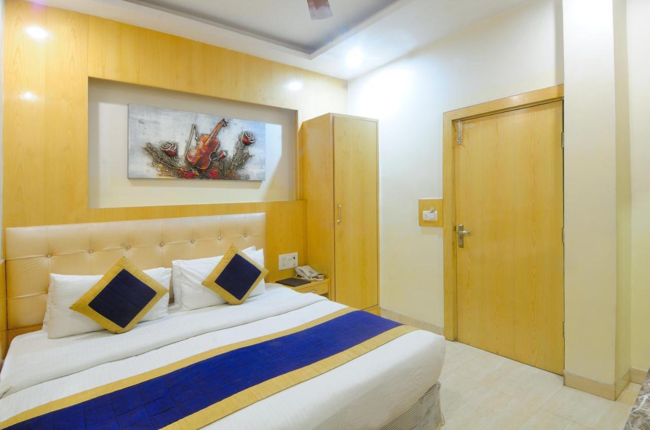 Hotel Prince Palace Deluxe - Paharganj - Új-Delhi Kültér fotó