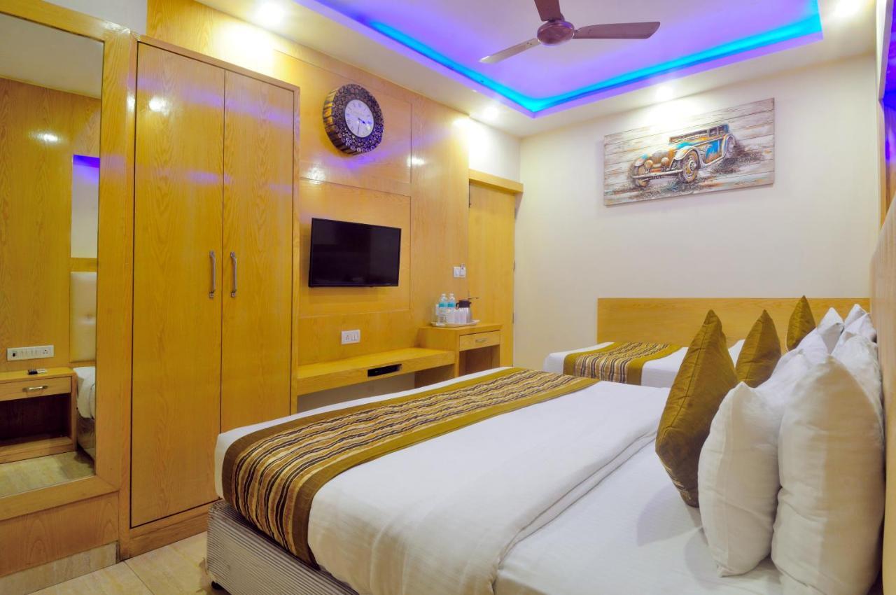 Hotel Prince Palace Deluxe - Paharganj - Új-Delhi Kültér fotó