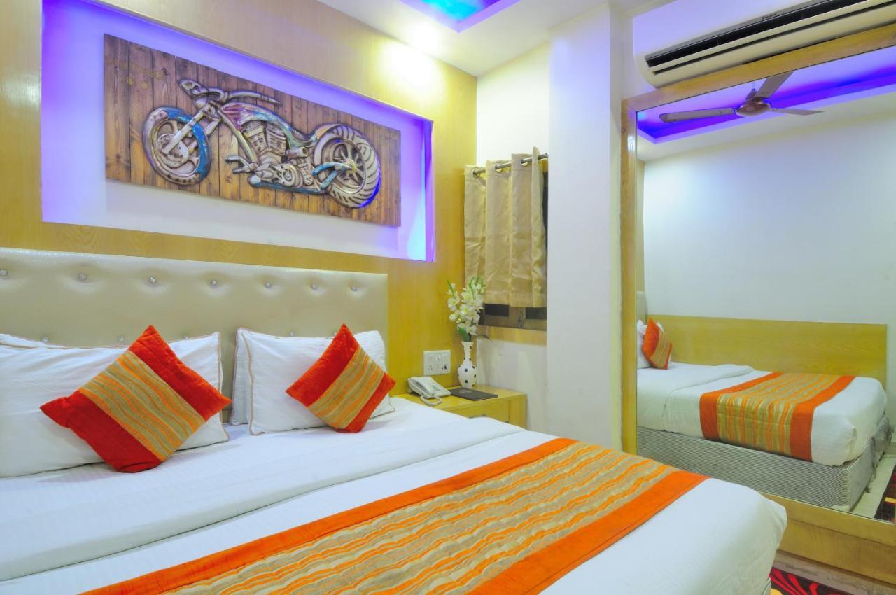 Hotel Prince Palace Deluxe - Paharganj - Új-Delhi Kültér fotó